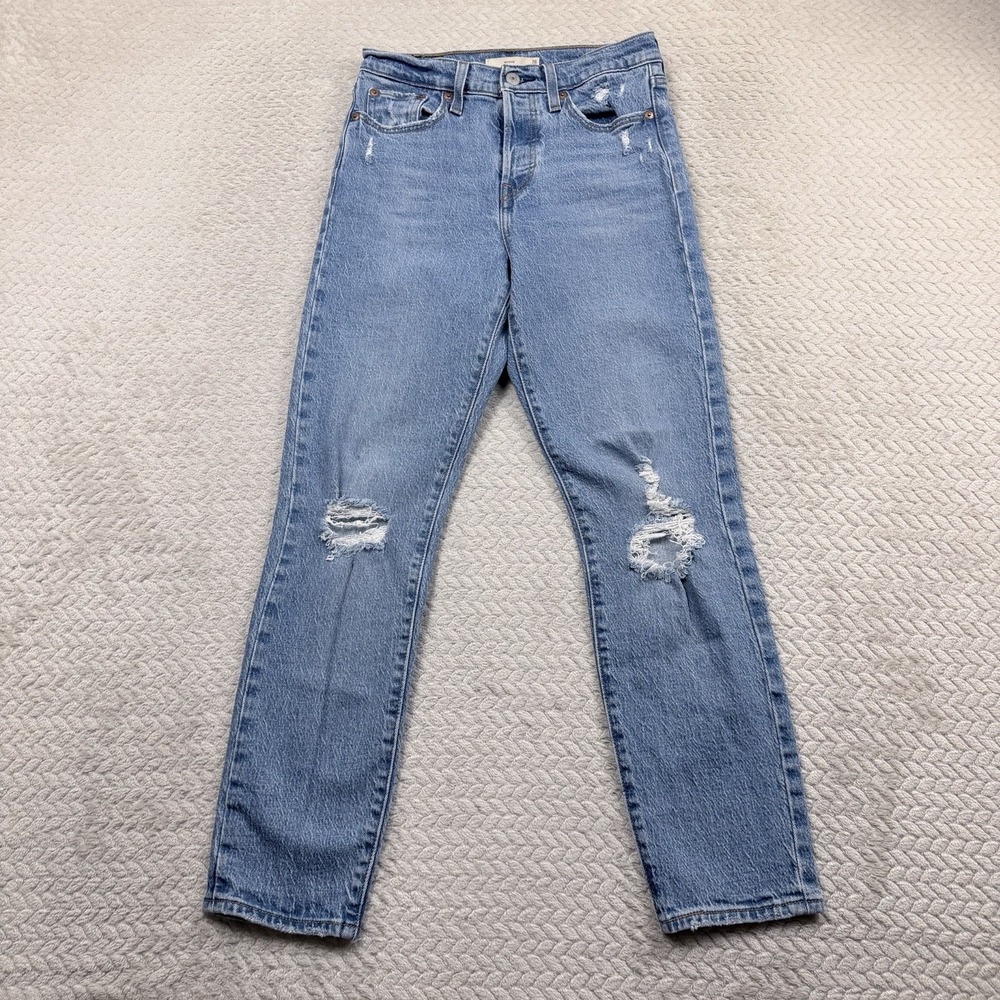 Levis Jeans Womens 26 blue Denim Wedgie Straight BIG E Button Fly Size 26x27